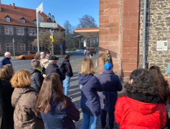 Spaziergang außergewöhnliche Hanauer Frauen und Märchen